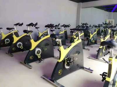健身房健身器材厂家健身车哪个牌子好动感单车价格